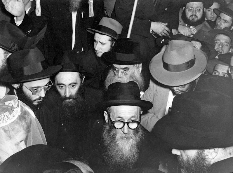 ט"ו אלול תשי"ד, חתונתו